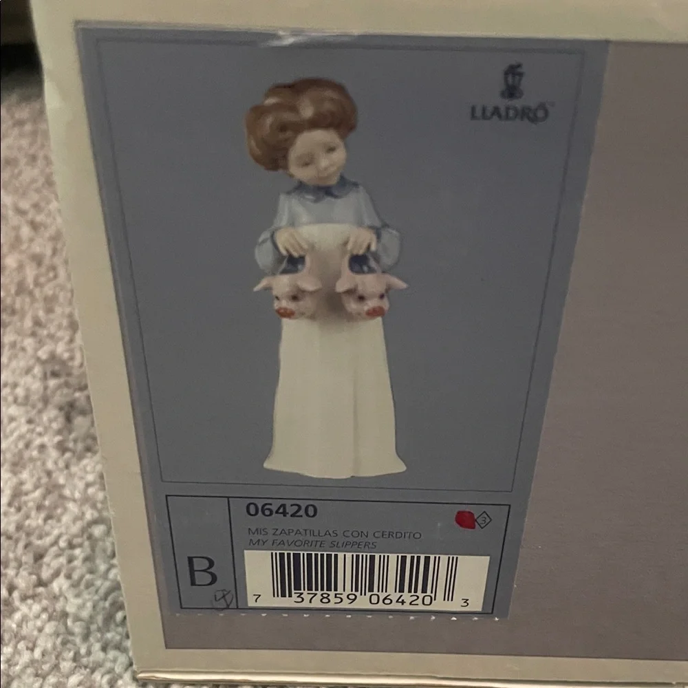 Lladro My Favorite Slippers Figurine of Girl Pastel Hues 6420 retired - Picture 3 of 6